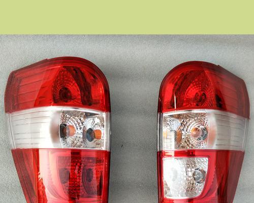 揭秘五菱之光转向灯的隐藏位置（探寻五菱之光车灯的神秘秘密）-第1张图片-好赞用车