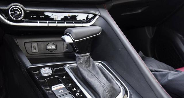 长安逸动档位老是锁住的原因及解决方法（探寻长安逸动档位锁住背后的原因）-第1张图片-好赞用车