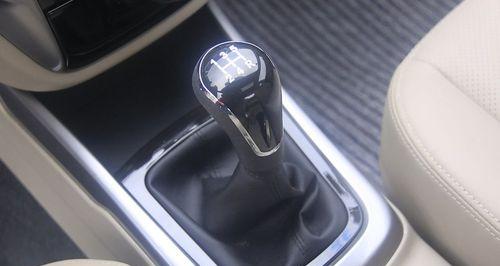 长安逸动档位老是锁住的原因及解决方法（探寻长安逸动档位锁住背后的原因）-第2张图片-好赞用车